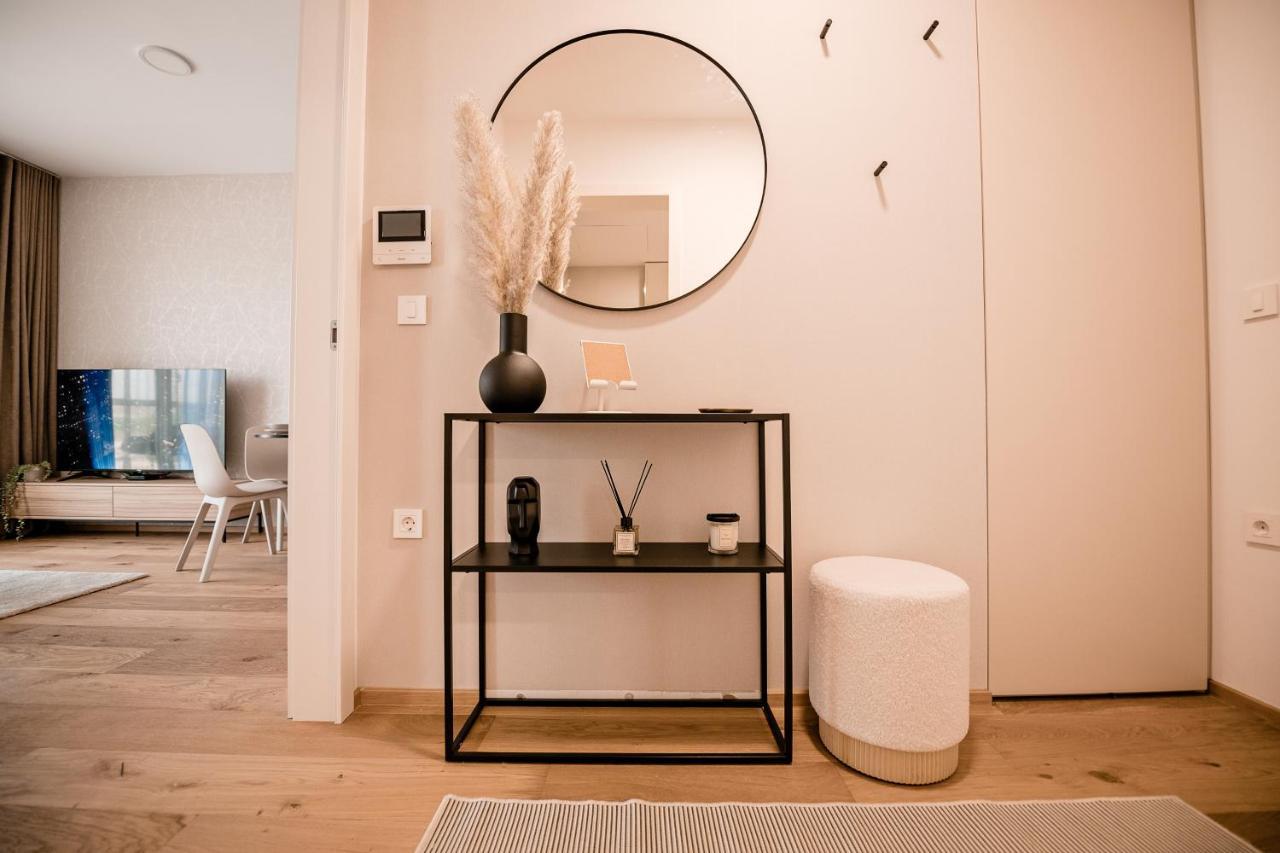 Sodoben Apartma V Centru Ljubljane Любляна Екстериор снимка