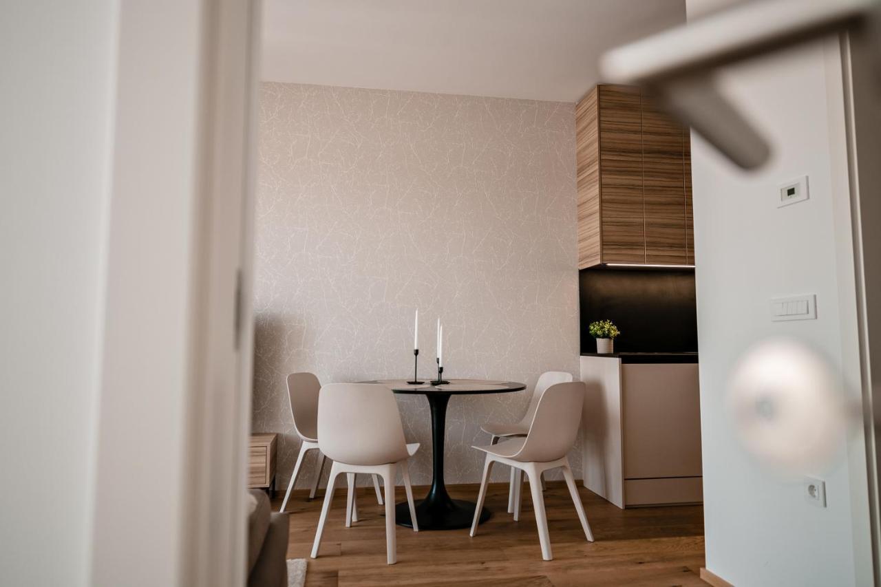 Sodoben Apartma V Centru Ljubljane Любляна Екстериор снимка